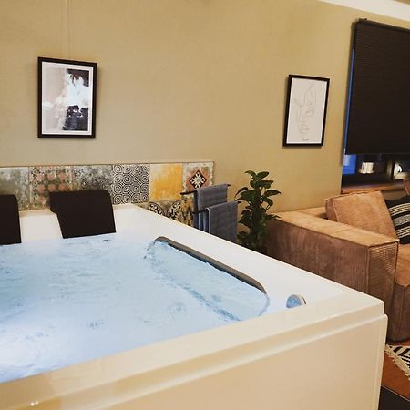 Stilvolles City-Loft Mit Privatem Whirlpool Τρίερ Εξωτερικό φωτογραφία